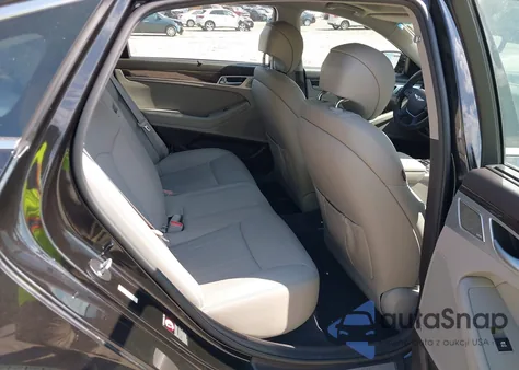 2018 Genesis G80 3.8 из США, поврежденный, VIN KMHGN4JE5JU251460